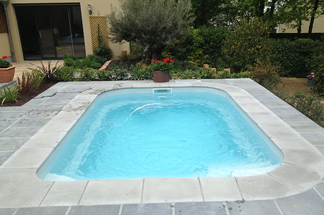 Generaliste Habitat Piscines Piscines Et Spa A Juigne Sur Loire En Maine Et Loire 49 Piscine M. Bodard 2