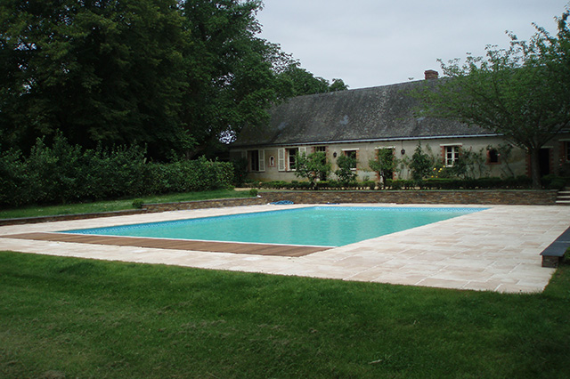 Generaliste Habitat Piscines Piscines Et Spa A Juigne Sur Loire En Maine Et Loire 49 Piscine M. Desazard