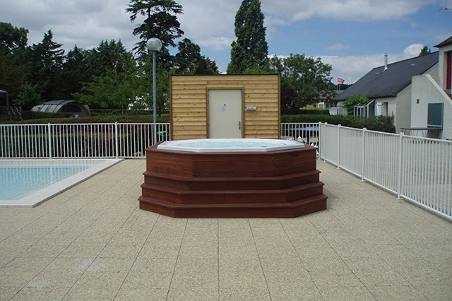 Generaliste Habitat Piscines Piscines Et Spa A Juigne Sur Loire En Maine Et Loire 49 Photos Spa Lac De Maine
