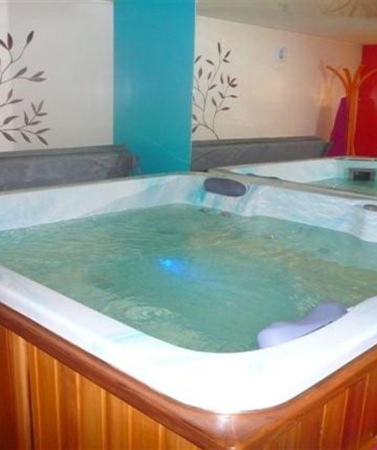 Generaliste Habitat Piscines Piscines Et Spa A Juigne Sur Loire En Maine Et Loire 49 Spa San Marino