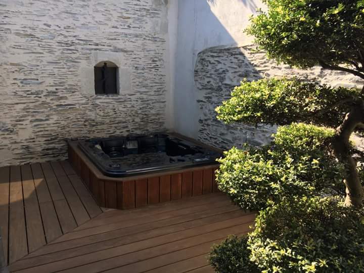 Generaliste Habitat Piscines Piscines Et Spa A Juigne Sur Loire En Maine Et Loire 49 4