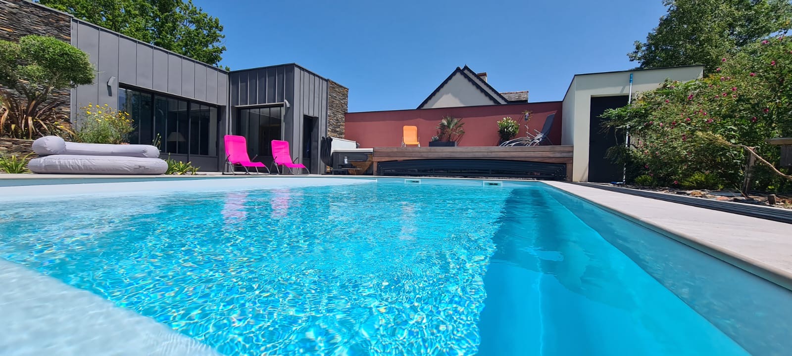 Generaliste Habitat Piscines Piscines Et Spa A Juigne Sur Loire En Maine Et Loire 49 M. Dupe