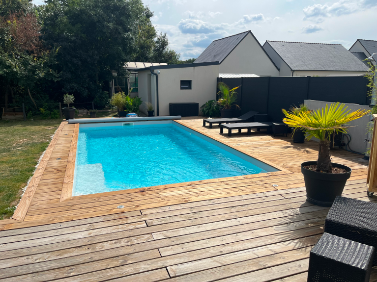 Generaliste Habitat Piscines Piscines Et Spa A Juigne Sur Loire En Maine Et Loire 49 M. Groyer